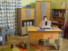 ifjúsági szoba Marci íróasztal szekrény